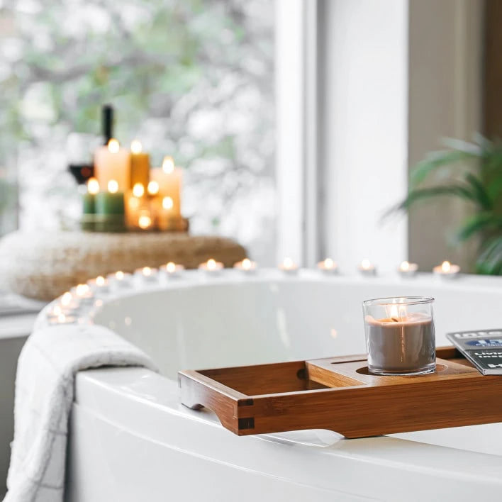 Badewanne mit Kerzen